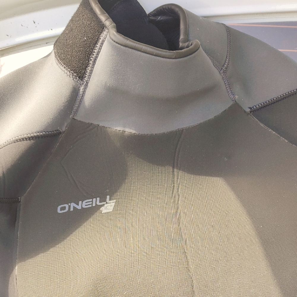 Oneal wetsuit size medium